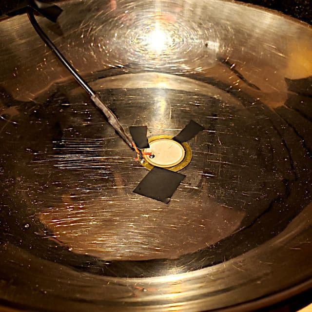 Mechanical piezo fuzz in the bowl