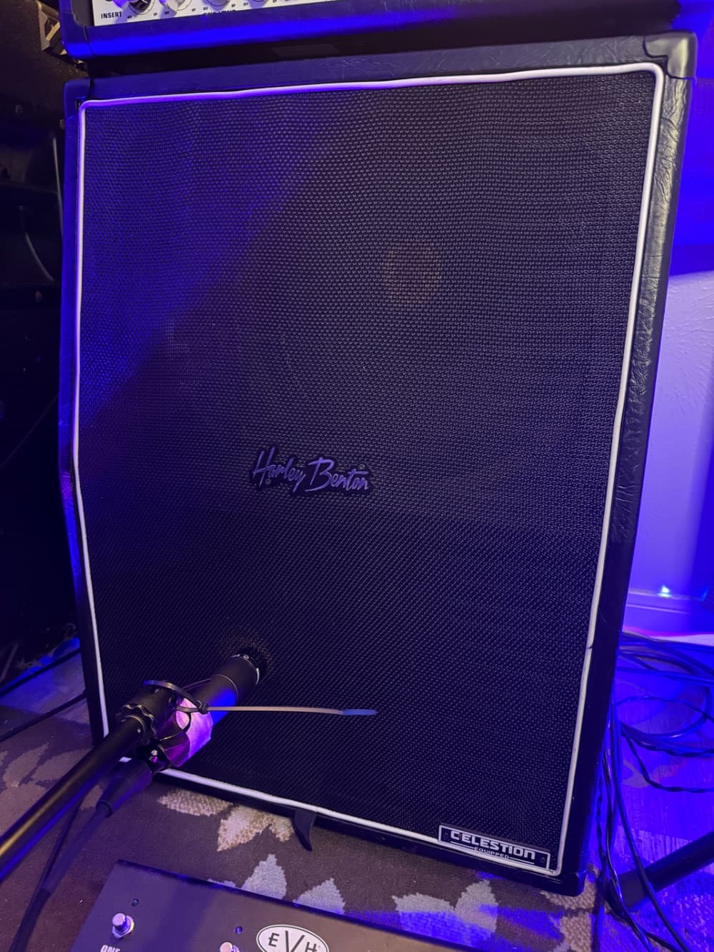 Harley Benton 2x12 | V30 + SM57 IR (RAW & EQ'd)