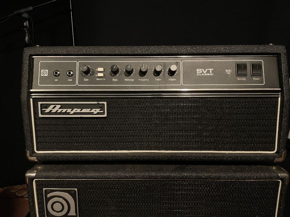 AMPEG SVT-CL BASS HEAD