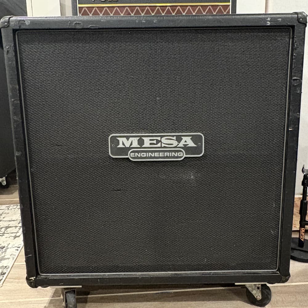 Celestion Vintage 30 - 2002 Mesa Boogie 4x12 - SM57