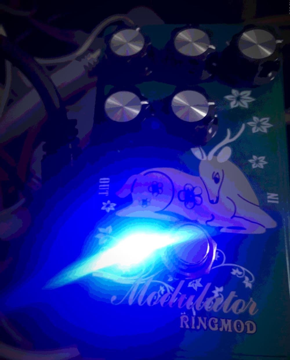 Ring Mod Modulation / Distortion Pedal