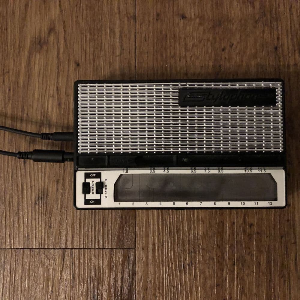 Stylophone aux in