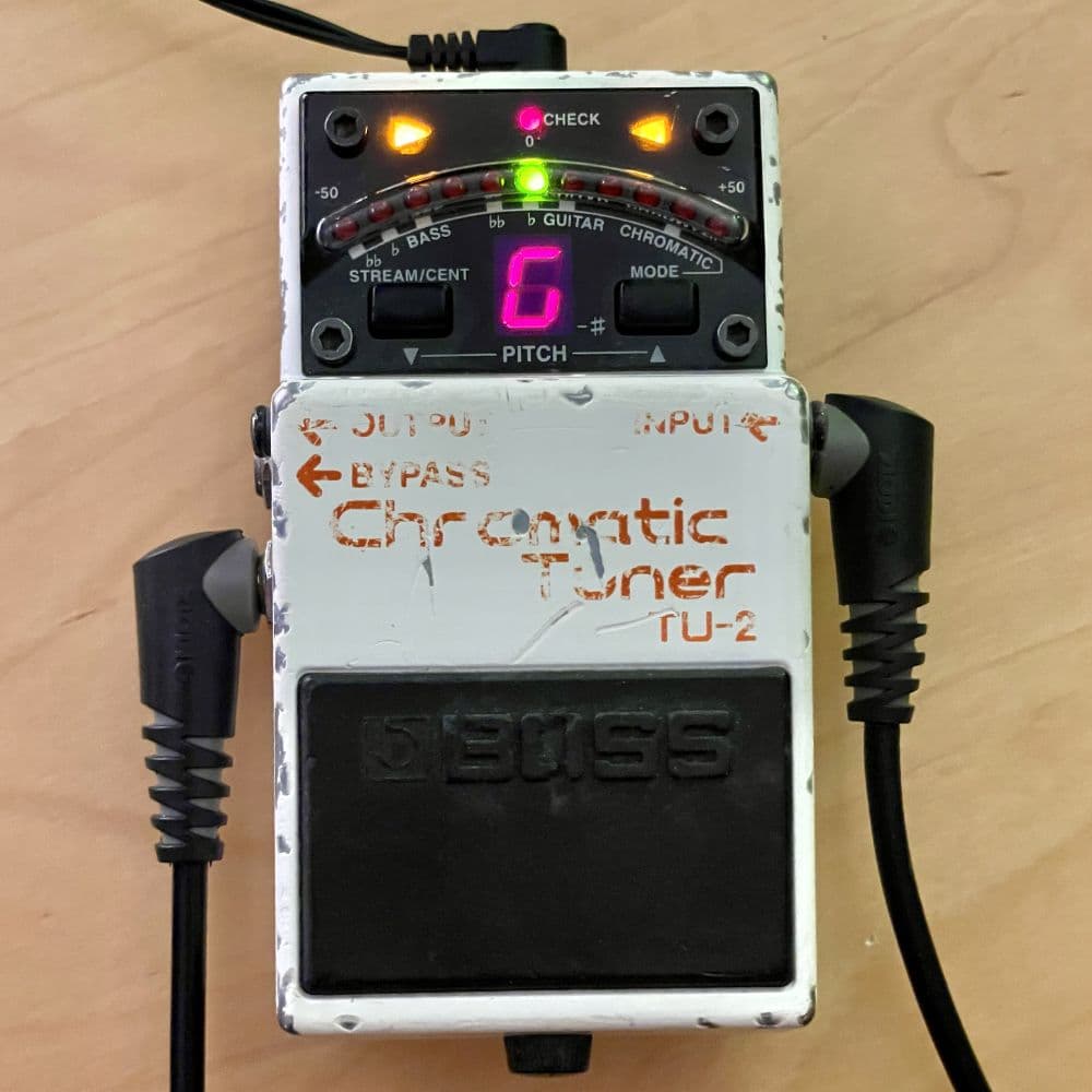 BOSS TU-2 Chromatic Tuner Undervoltage Distortion
