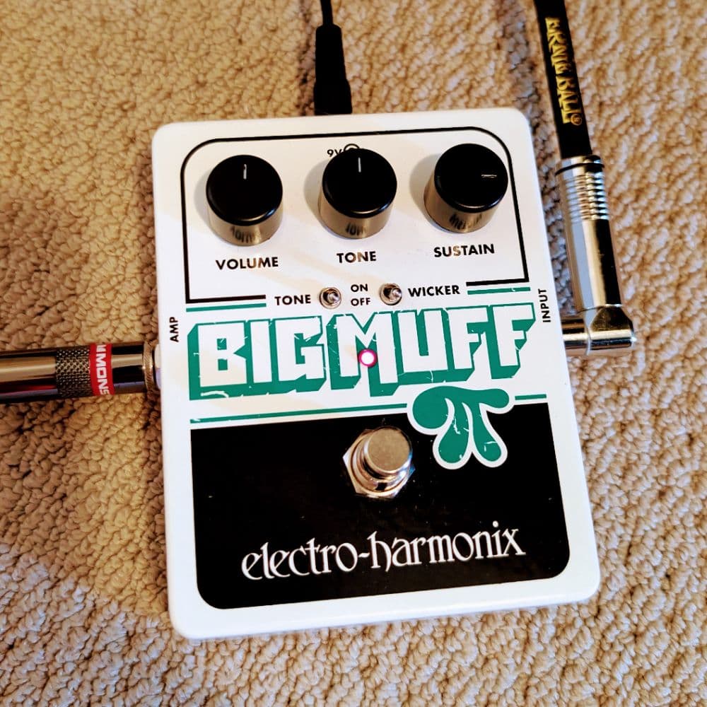 Electro-Harmonix Big Muff Pi with Tone Wicker