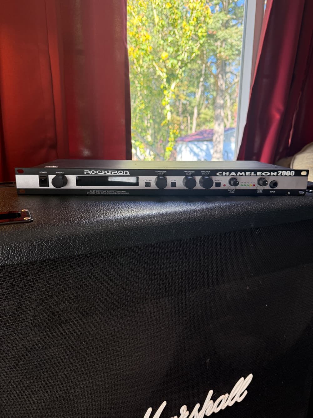 Rocktron Chameleon 2000