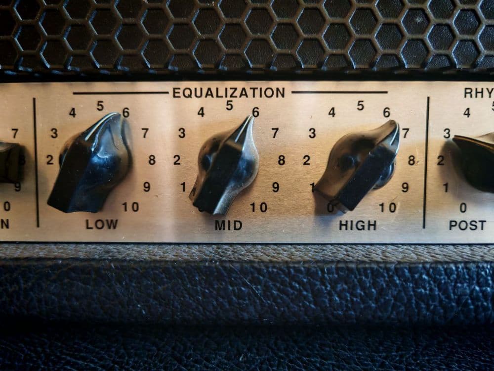 HM300+AMPS