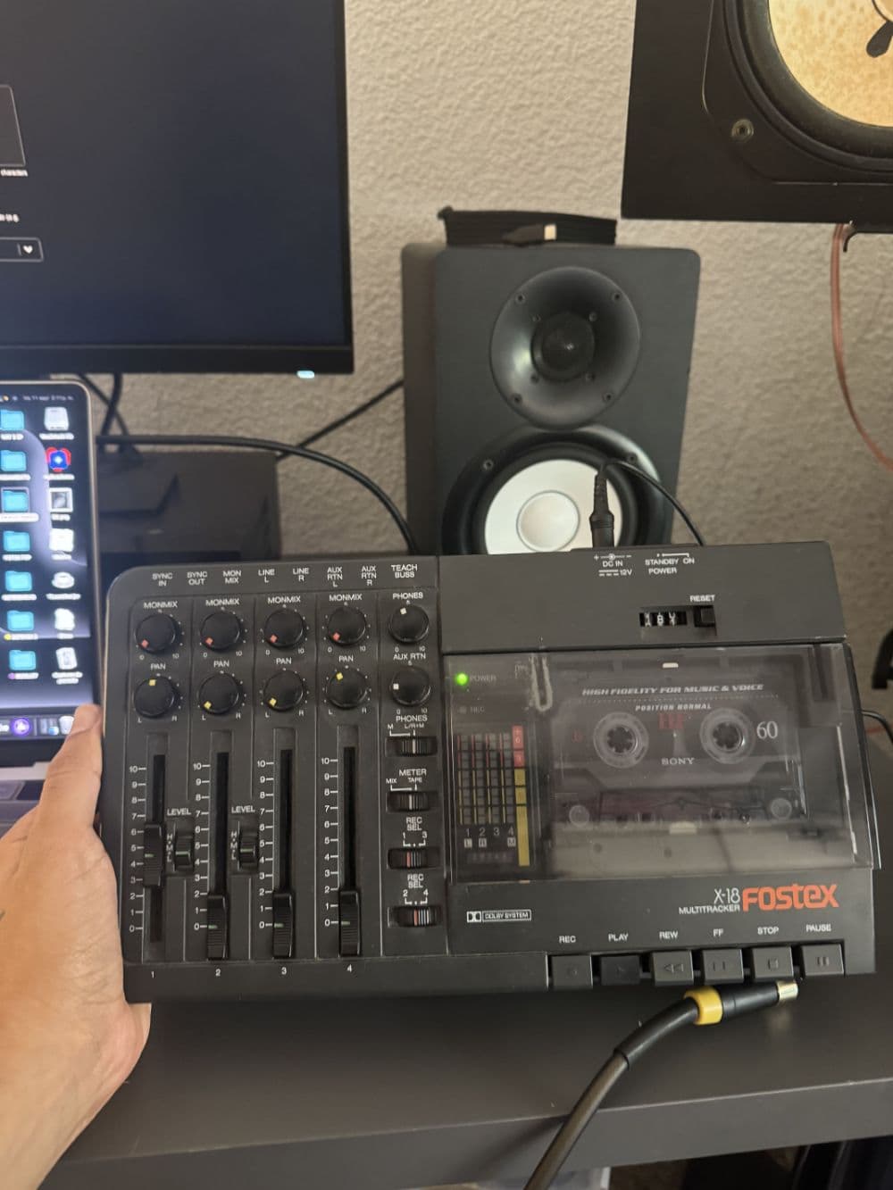 Fostex X-18