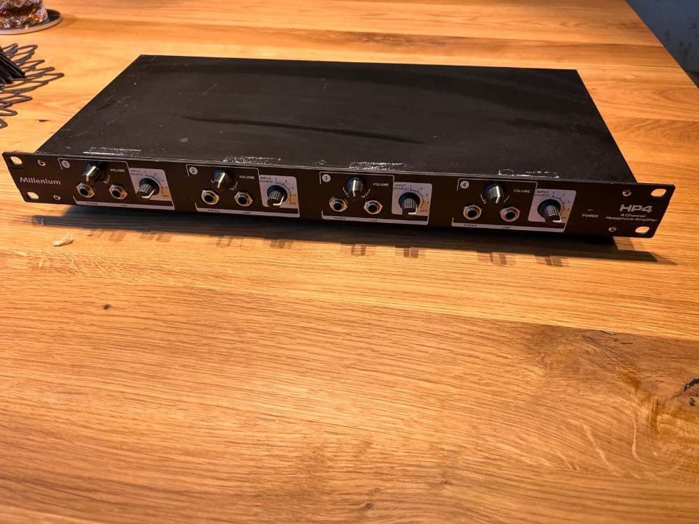 Millenium HP4 Crosstalk Distortion