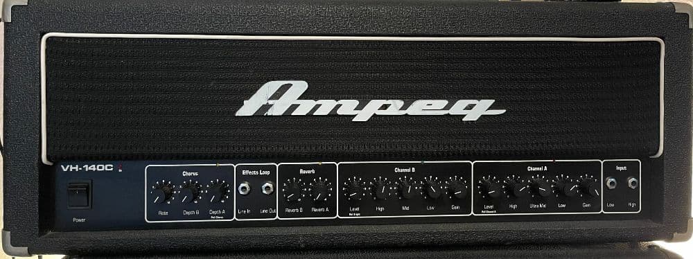 Ampeg VH-140C, DI + Mesa Boogie 4x12 Cab/Black Shadows
