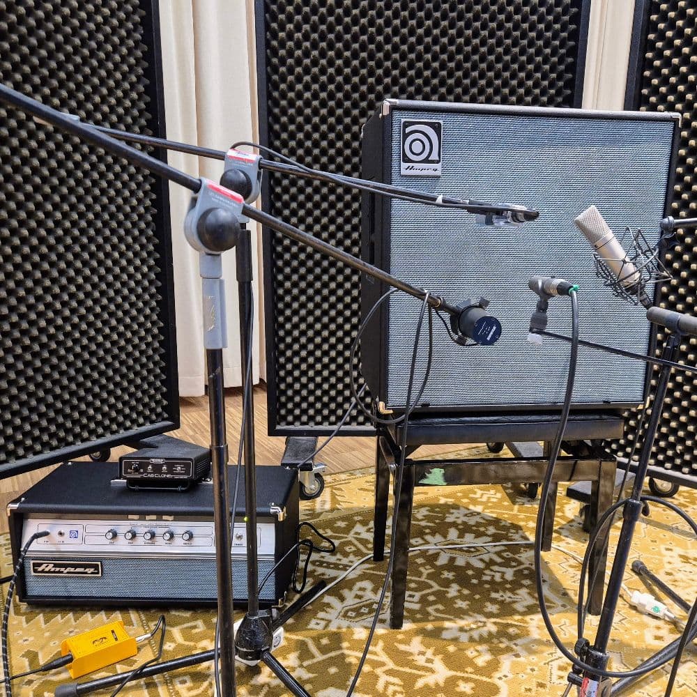 Ampeg V-4B + Ampeg SVT 212 AV