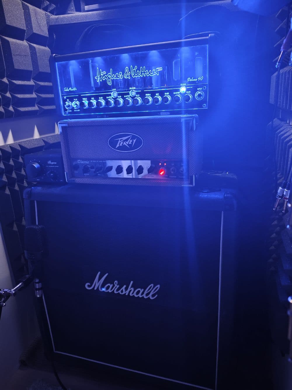 Hughes Kettner Deluxe 40 (4x10 Marshall 1965)