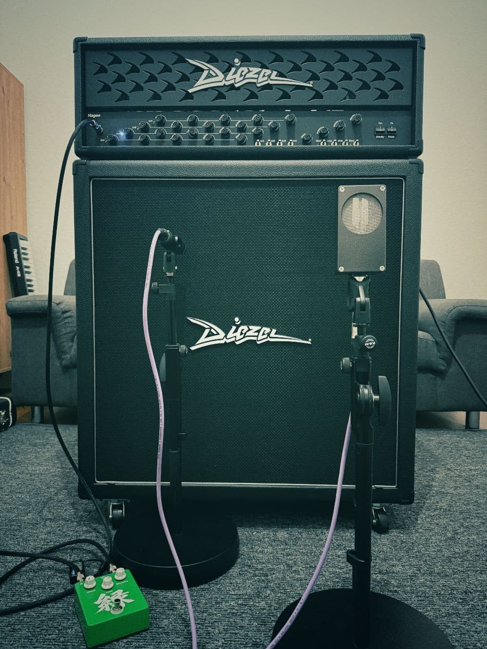 A2, Midori OD, Diezel Hagen CH3, Diezel 4x12 FL (Celestion Vintage 30), DIY Ribbon, SM57, LANG 312L