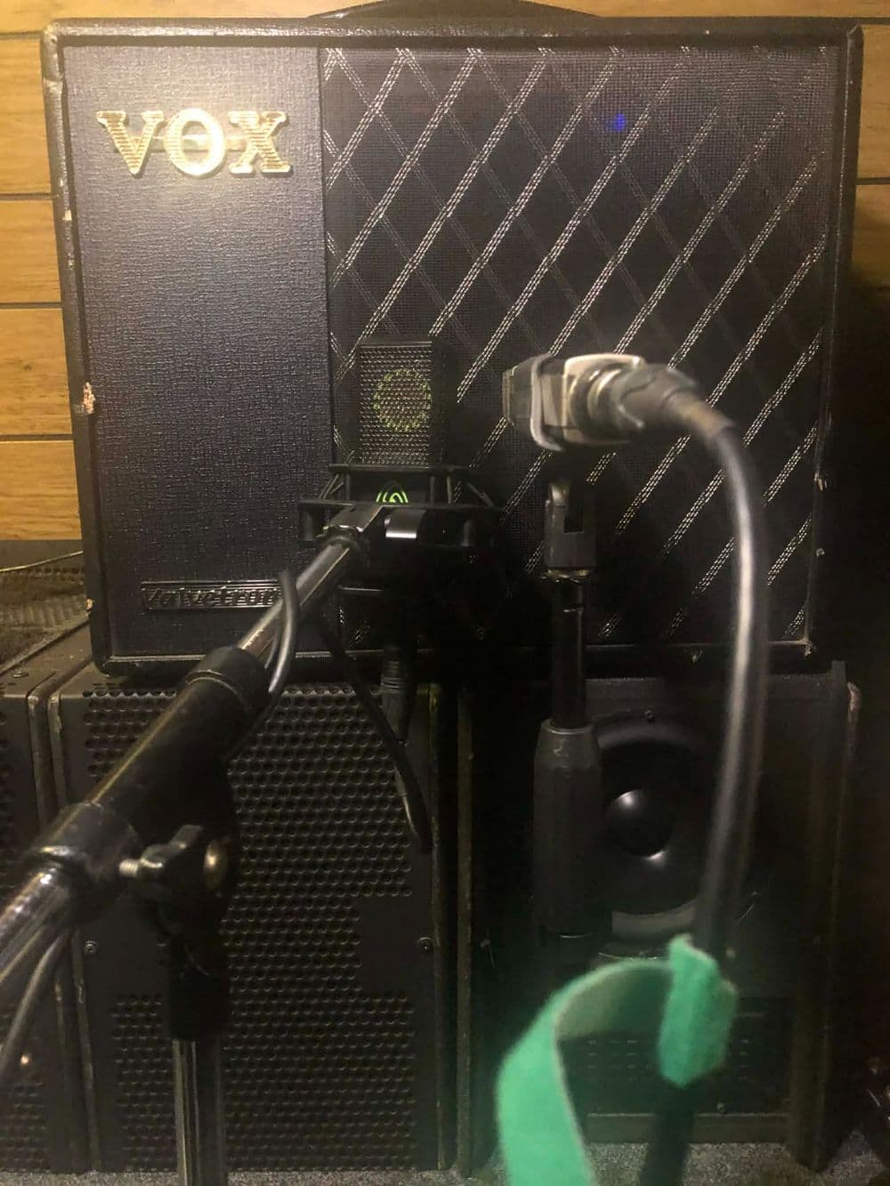 VOX VT40X CLEAN GAIN 11 TREB 12 MID 1 BASS 1 VOL 1 POWER 1
