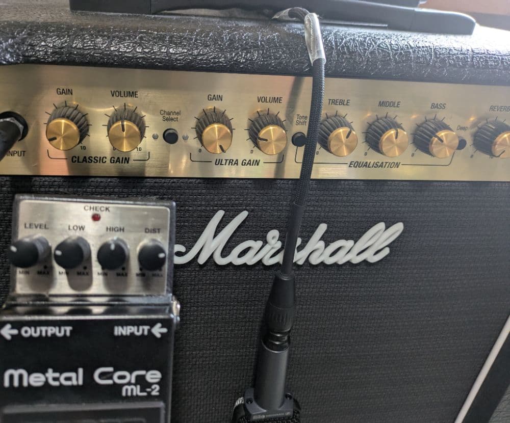 Marshall DSL5CR + Boss ML-2 Metalcore