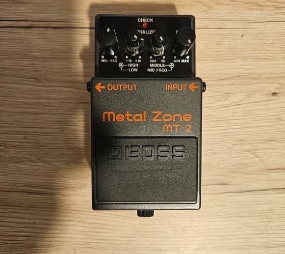Boss MT-2