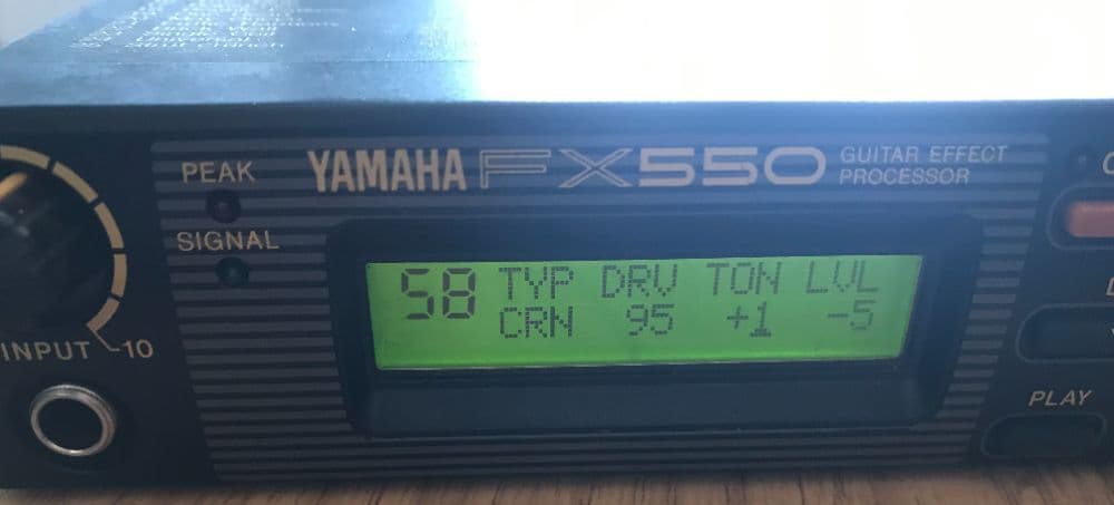 YAMAHA FX550 Just the Distortions, Overdrives and Crunch