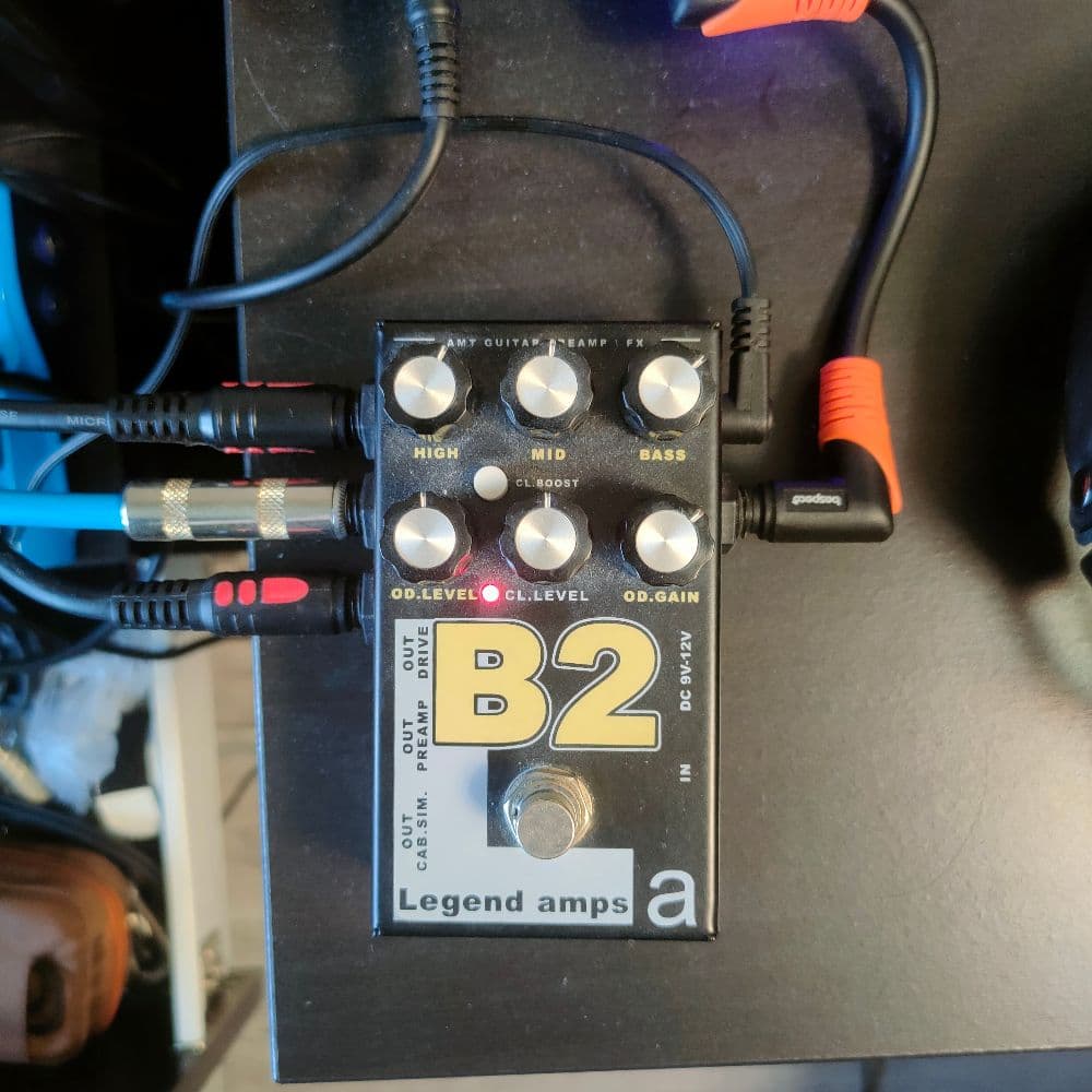 AMT B2 9V