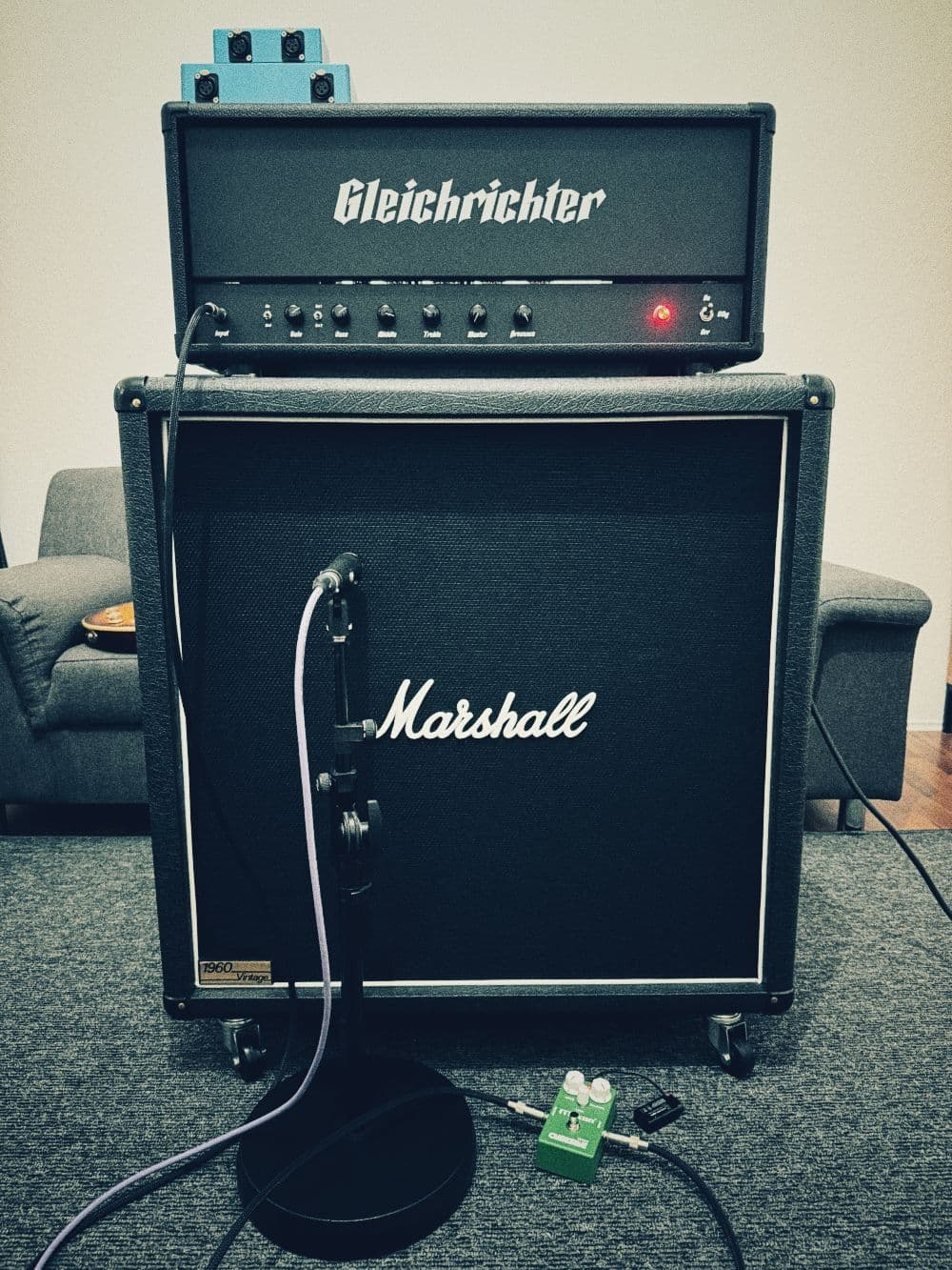 A2, Maxon OD808, Gleichrichter Modern, Marshall 1960BV (Celestion G12 Vintage), SM57, LANG 312L, CineMag CMLI-15, Lundahl LL1545E