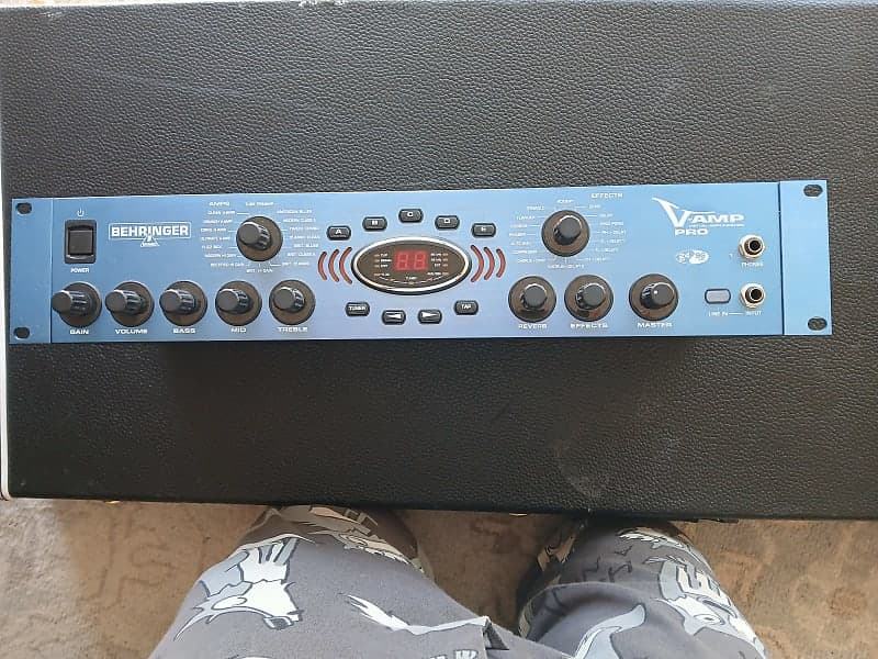 Behringer V-Amp Pro