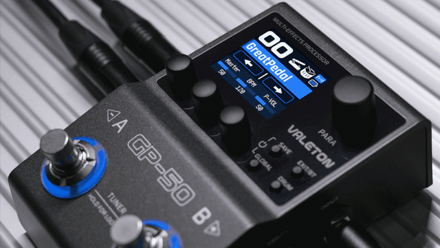 guitarist reviewing Valeton GP-50